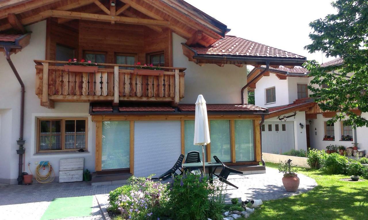 Bina' S House Apartment Sillian Luaran gambar
